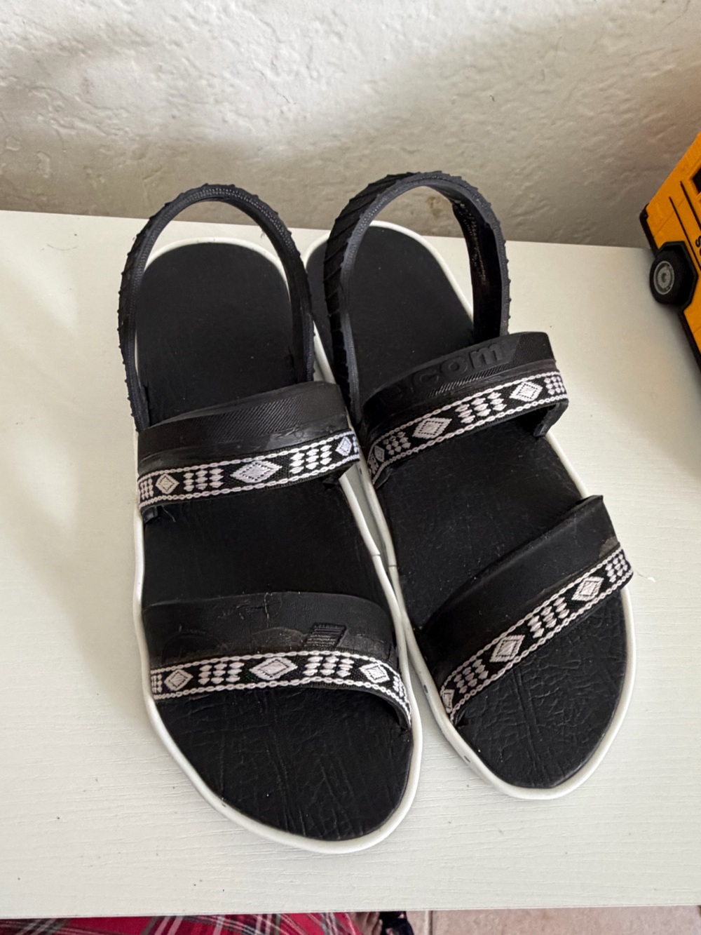 Black Patterned Strap Women's Sandals